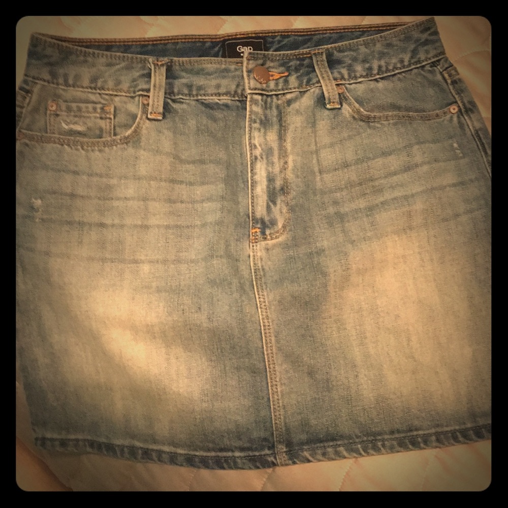 Gap Jean Skirt!